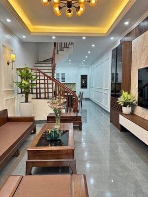 Nhà 5 tầng full nội thất, ô tô vào nhà, gần Vinhomes Smart City - 6.2