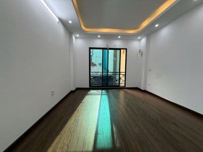 Nhà 7 tầng thang máy Xã Đàn, lô góc, 32m², 10.5 tỷ