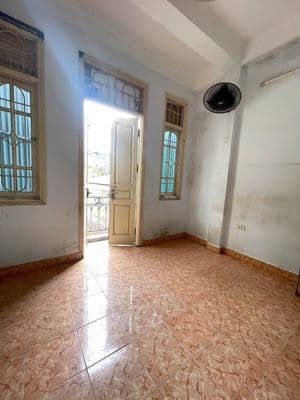 Cho thuê nhà nguyên căn Phố 8/3, Hai Bà Trưng, 5 tầng, 3PN