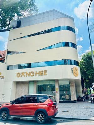 Cho thuê mặt tiền đường Hoàng Việt Tân Bình- 12x25m-3 lầu-Giá: 60tr