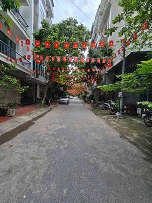 Liền kề khu đô thị Văn Khê, kinh doanh sầm uất, 5 tầng, hơn 13 tỷ
