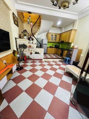 Cho thuê nhà riêng Tân Mai, 38m2, 5 tầng, 3 ngủ, full nội thất