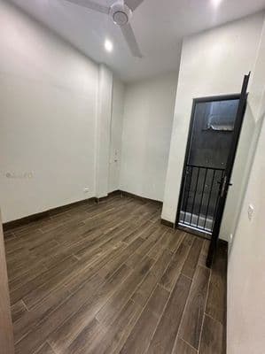 Cho thuê nhà full đồ Thái Hà, 20m ra mặt phố, thang máy