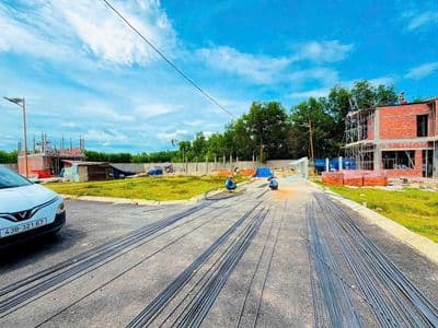 Chủ cần bán gấp lô góc 2 mặt tiền đường nhựa 5m5 tại hoà tiến