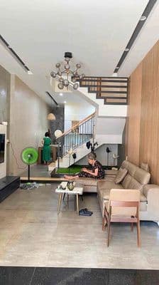 Cho thuê nhà đẹp 3 tầng 3 pn full nt đ 7m5 thanh thuỷ- hải châu-20tr