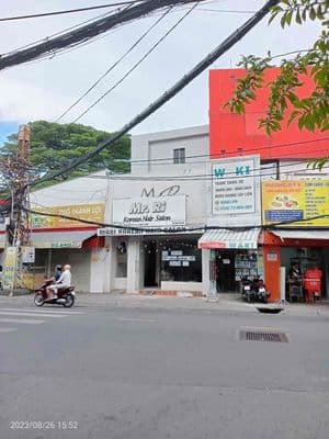 Cho thuê nhà mặt tiền phan văn trị