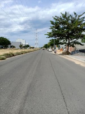 Bán 111m2 đất mặt tiền đường 29 tháng 3,hòa xuân giá 8 tỷ 5