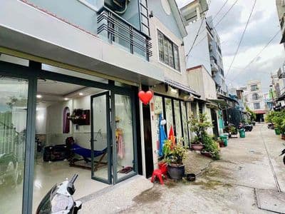 Nhà 2 tầng Hương Lộ 2 Bình Tân 56m2 hẻm xe hơi tránh nhau, giá 4.39 tỷ