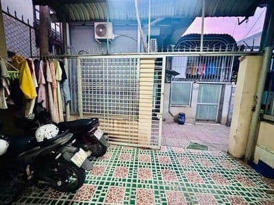 Nhà C4 60 m 3 phòng ngủ ,Phường Dĩ An TPHCM