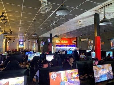 Cho thuê nhà mặt tiền đường lê văn việt 10x33m suốt 2l