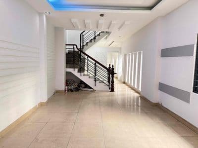 Nhà 4pn to chà bá đường 10m giá 14 triệu