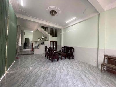 Cho thuê nhà 3 tầng 3p góc 2 mt đường đô đốc lộc- hoà xuân giá rẻ 15tr