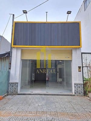 Nhà cấp 4 trống suốt gần trần lựu 5x20m giá 20 triệu