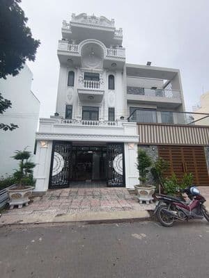 Nhà 4 tầng khu đô thị 5 sao gần chợ bình chánh