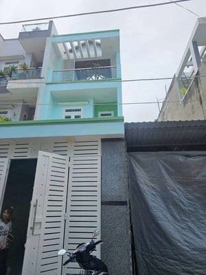 Nhà đẹp rộng gần ngã tư ga, dt 4*30, trệt, 2 lầu, 4pn, sân xe hơi