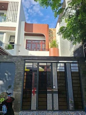 Bán nhà 2 tầng Bùi Thiện Ngộ đường 7,5m Hoà Xuân Đà Nẵng giá rẻ