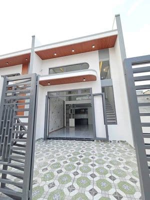 1tỷ6 –Nhà phố mới đẹp 90m2 gần cây xăng Đức Hưng, 3 phòng ngủ,sân oto