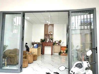 Cho Thuê Nhà 2PN 2WC 5x22m Mặt Tiền Đường Số Lâm Văn Bền