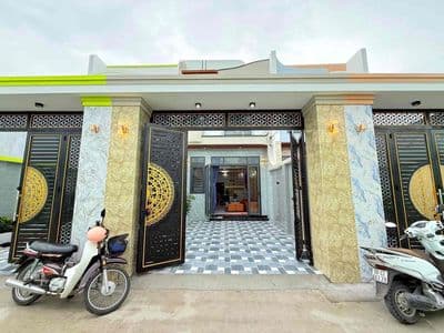 Nhà Mới Xây 4,4 x 21m Ngay Lộc Hậu Mỹ Lộc Đường Xe Hơi 7 Chỗ - SHR