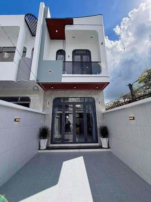Nhà đẹp gần khu du lịch Bửu Long giá *** khu vực