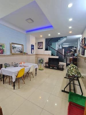 Bán nhà hẻm 181 Âu Dương Lân, dt 95m2, 1 trệt 2 lầu+sth, 5pn 6wc, SHR