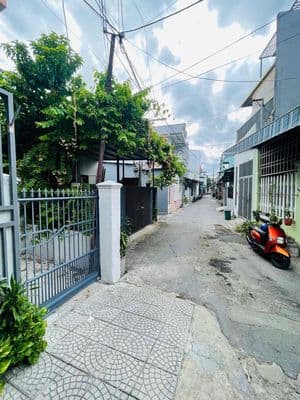 Cần bán nhà cấp 4 kiệt ô tô , địa chỉ k 353 cmt8 – gần chợ cẩm lệ