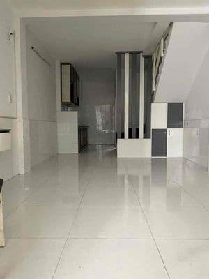 cho thuê nguyên căn trệt 1 Lầu