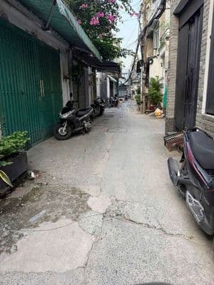 Bán nhà Tân Bình đường Lạc Long Quân 3 tầng 30m2 chỉ 3,75 tỷ