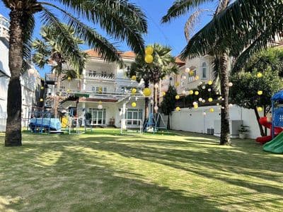 Cho thuê villa sông sg - mặt tiền nguyễn văn hưởng