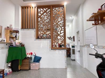 Cho thuê nhà hẻm xe hơi 49/54 đường số 4 Lê Văn Quới, nhà mới đẹp
