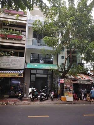 Mặt tiền Lý Nam Đế, Q11. 3 Lầu ST, 3PN 3WC, 4.5x12m