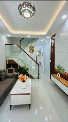 Cho thuê nhà nguyên căn, Lê Đại Hành P11 Q11, 96m2, 4pn, 15tr, tháng