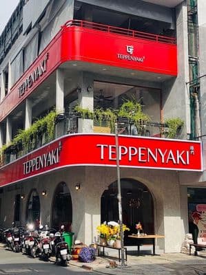 Cho thuê tòa nhà gần vạn hạnh mall quận 10 , trệt 2 lầu dtsd 300m2