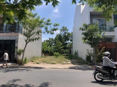 Tôi bán lô đất 7m x 25m tại Xã Củ Chi . Khu dân cư đông đúc.