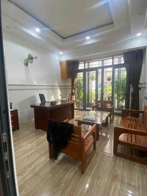 Cần bán nhà đôi, phù hợp để ở, đầu tư kết hợp kinh doanh!