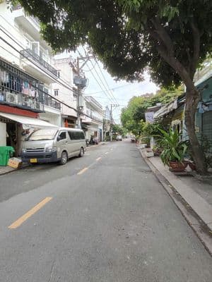 Nhà mặt tiền ngay tân hương 4x20m, 2 lầu mới,16tr/th