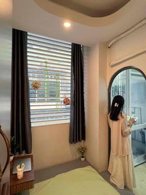Căn hộ 2pn lầu 1 bancol xinh chill xe hơi tận cửa