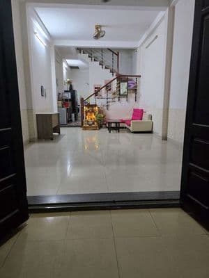 Mặt bằng hợp vp trống sạch sẽ mặt tiền bình hòa 1