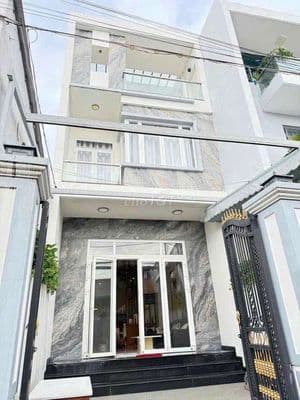 Nhà 3 tầng - 3pn 4wc, hẻm oto, gần bên vạn phúc city, hiệp bình phước