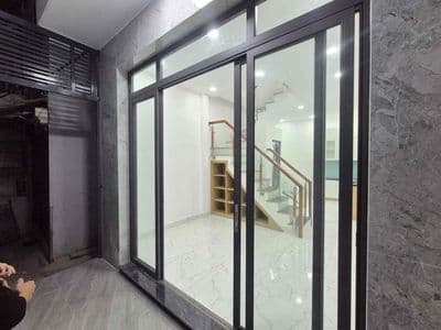 Cho thuê nhà nguyên căn 2pn 2wc ngay cầu chữ y