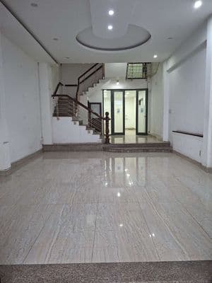 Cho thuê nhà 4 tầng: trịnh đình thảo - 6 phòng