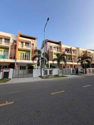 Nhà Phố Liền kề Suncasa 1. gần Thành Phố Mới ngang 7m. 4pn