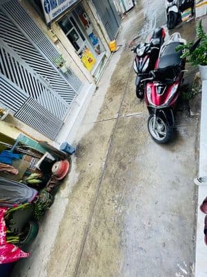 Ngay chiến lược-bình tân 2 tầng mới - hẻm xe hơi thông