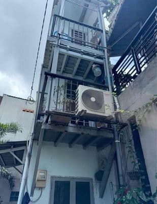 Trệt - 2 lầu - sh riêng - gần bv hồng đức