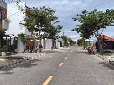 Bán đất đấu lưng hồ đầm sen giá rẻ