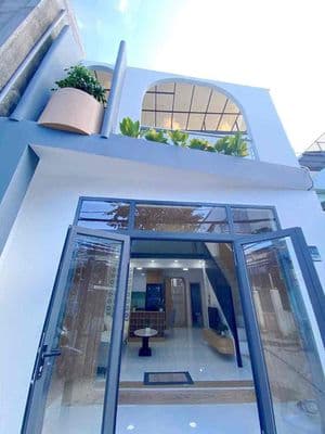 cho thuê nhà 2 tầng 3pn/2wc full nội thất kiệt hùng vương
