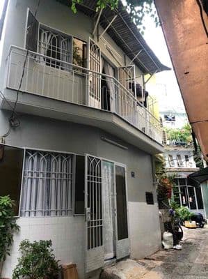 sát hẻm xe hơi khu an ninh kg ngập nước thuận tiện đi lại