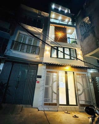 Nhà 5 tầng hẻm 4m Lạc Long Quân gần chợ Tân Bình