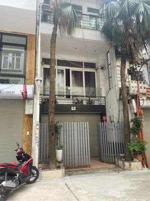 Cho thuê nhà nguyên căn Duy Tân, Cầu Giấy. DT 55m2, 5 tầng. Giá 23 tr