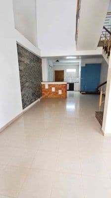 Cho thuê nhà nguyên căn đường Gò Dầu 5x18m, 1 lầu 2pn sơn sửa mới